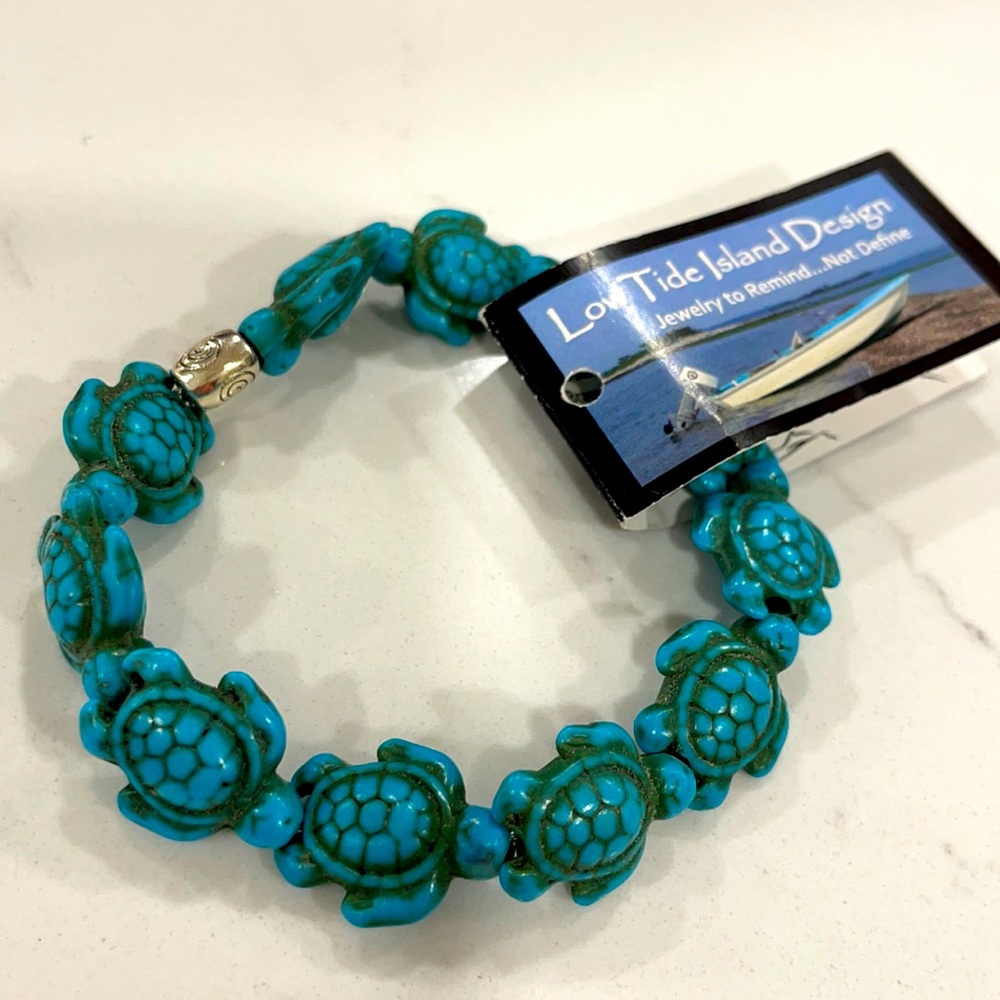NWT Turtle Bracelet